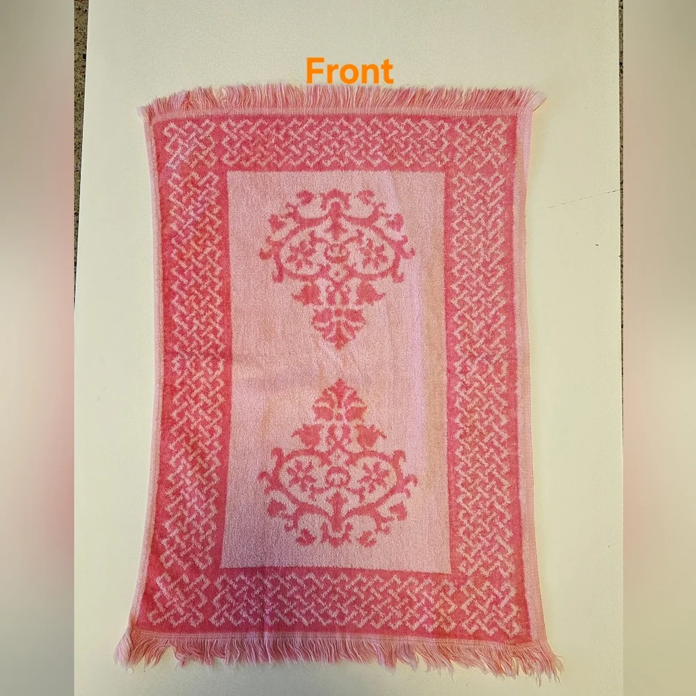 Vintage Pink Hand Towels Set Of 3 Bathroom  Kitchen Excellent Condition